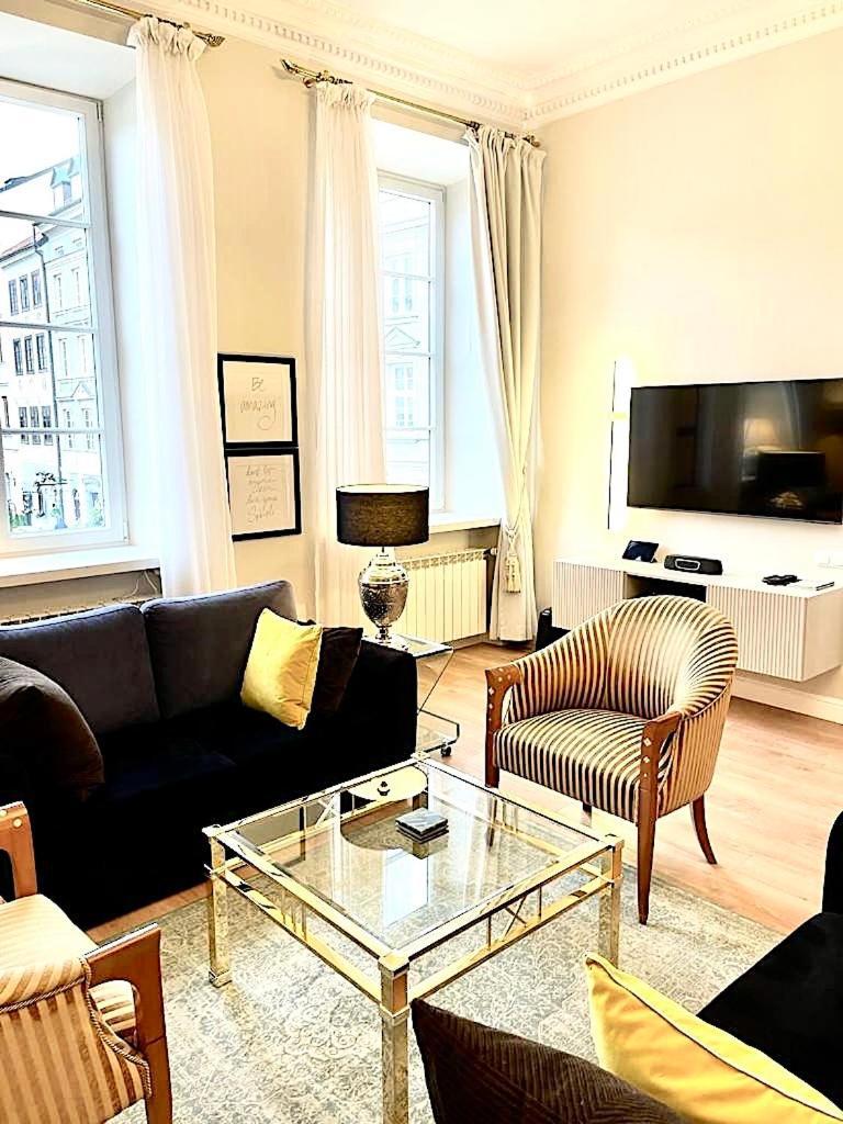 Luxury Suites & Apartments Mondrian Market Square II Varsóvia Quarto foto
