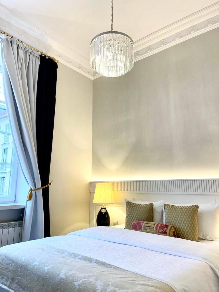 Luxury Suites & Apartments Mondrian Market Square II Varsóvia Quarto foto