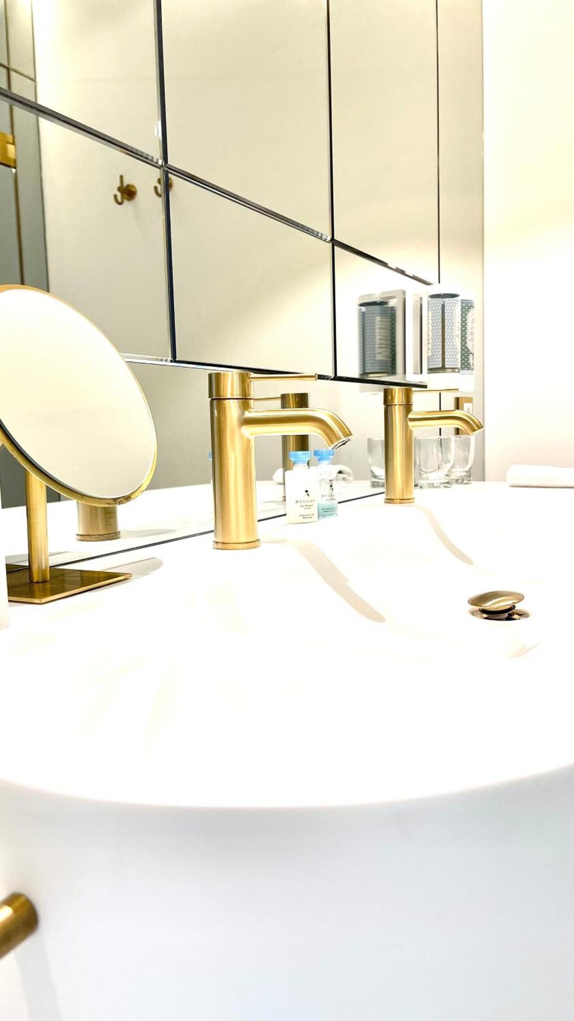 Luxury Suites & Apartments Mondrian Market Square II Varsóvia Quarto foto